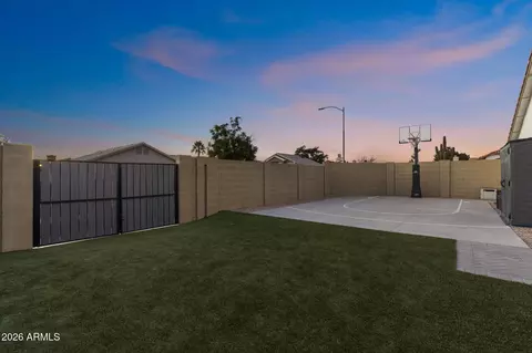 Exterior - 3401 E Oraibi Dr, Phoenix, AZ 85050 photo 9 of 10