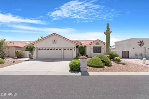 26034 S Saddletree Dr, Sun Lakes, AZ 85248