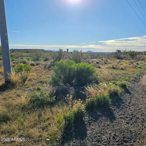 27247 S Deep Creek Dr #58, Congress, AZ 85332