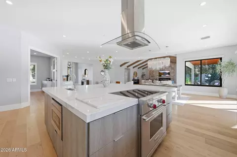 Kitchen - 5633 E Lafayette Blvd, Phoenix, AZ 85018 photo 3 of 4