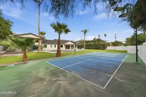 Exterior - 5633 E Lafayette Blvd, Phoenix, AZ 85018 photo 8 of 11