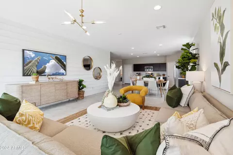 Living - 1432 W Bealey Ave, Coolidge, AZ 85128 photo 1 of 1