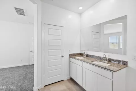Entry Way - 1438 W Bealey Ave, Coolidge, AZ 85128 photo 3 of 4