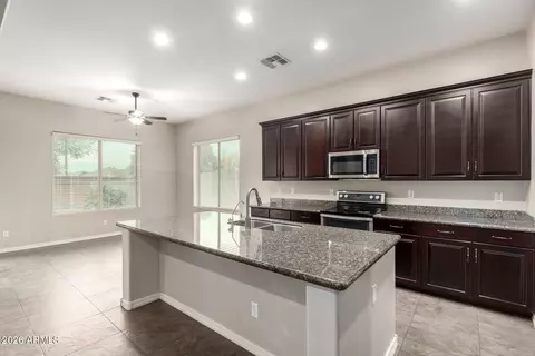 Kitchen - 2960 E Derringer Way, Gilbert, AZ 85297 photo 2 of 3