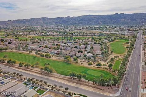 View/Area - 2523 E Nancy Ln, Phoenix, AZ 85042 photo 3 of 4