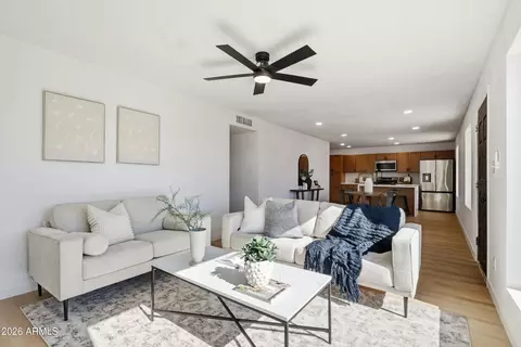 9036 W Sells Dr, Phoenix, AZ 85037 photo 9