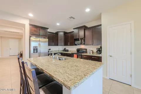 Kitchen - 21896 N Risa Dr, Maricopa, AZ 85138 photo 3 of 6