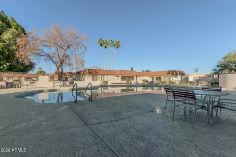Exterior - 1627 E Logan Dr, Tempe, AZ 85282 photo 6 of 11