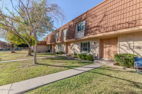 Exterior - 1627 E Logan Dr, Tempe, AZ 85282 photo 3 of 11