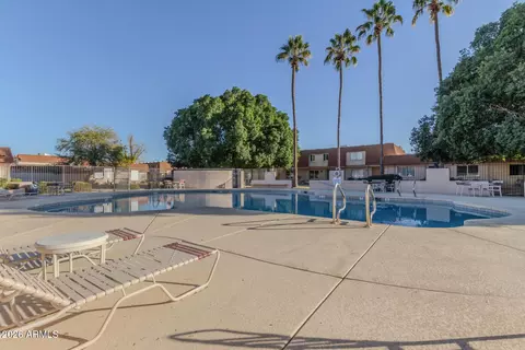 Exterior - 1627 E Logan Dr, Tempe, AZ 85282 photo 8 of 11