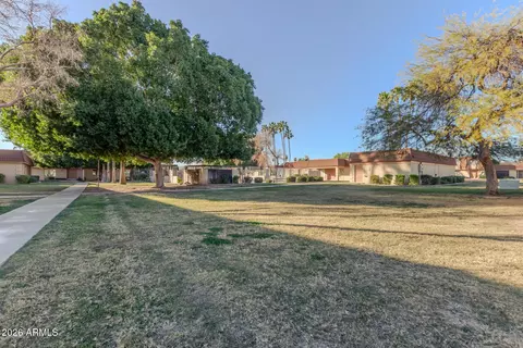 Exterior - 1627 E Logan Dr, Tempe, AZ 85282 photo 4 of 11