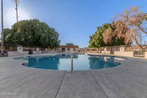 Exterior - 1627 E Logan Dr, Tempe, AZ 85282 photo 5 of 11