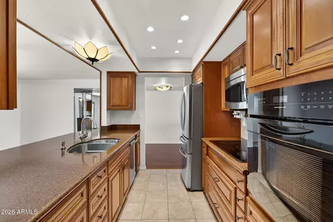 Kitchen - 1725 E La Jolla Dr, Tempe, AZ 85282 photo 1 of 3