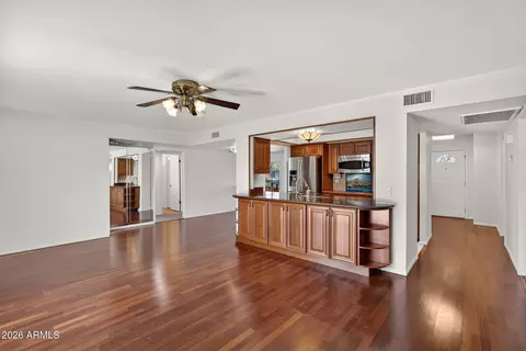 Living - 1725 E La Jolla Dr, Tempe, AZ 85282 photo 2 of 3