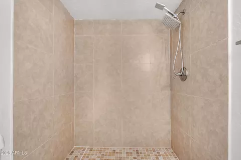 Bath - 4306 N 20th St, Phoenix, AZ 85016 photo 2 of 3