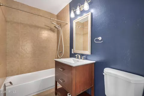 Bath - 4306 N 20th St, Phoenix, AZ 85016 photo 3 of 3