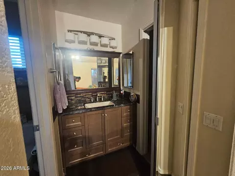 Bath - 285 W Washington Ave, Gilbert, AZ 85233 photo 1 of 3