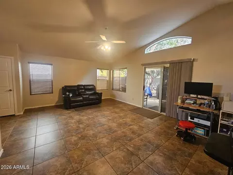 Living - 285 W Washington Ave, Gilbert, AZ 85233 photo 1 of 2