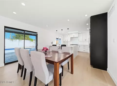 Dining - 342 E Orangewood Ave, Phoenix, AZ 85020 photo 1 of 2