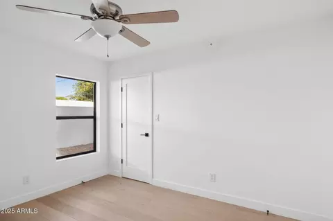 Bedroom - 342 E Orangewood Ave, Phoenix, AZ 85020 photo 5 of 6