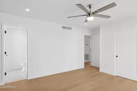 Bedroom - 342 E Orangewood Ave, Phoenix, AZ 85020 photo 3 of 6