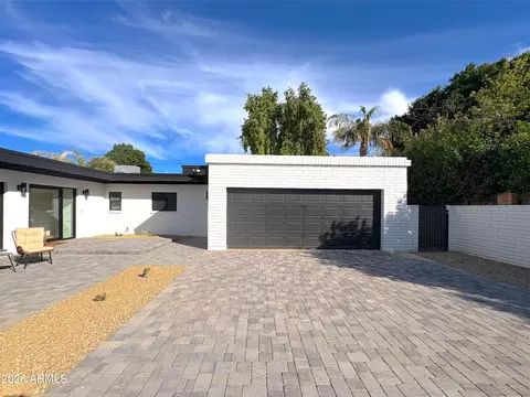 Exterior - 342 E Orangewood Ave, Phoenix, AZ 85020 photo 2 of 3