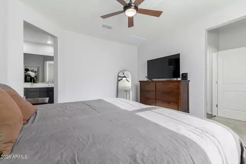 Bedroom - 2929 W Laredo Ln, Phoenix, AZ 85085 photo 2 of 7