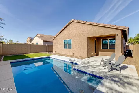 Exterior - 2929 W Laredo Ln, Phoenix, AZ 85085 photo 6 of 8