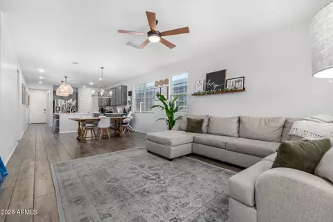 Entry Way - 2929 W Laredo Ln, Phoenix, AZ 85085 photo 2 of 2