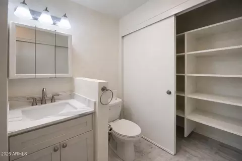 10150 W Hutton Dr, Sun City, AZ 85351