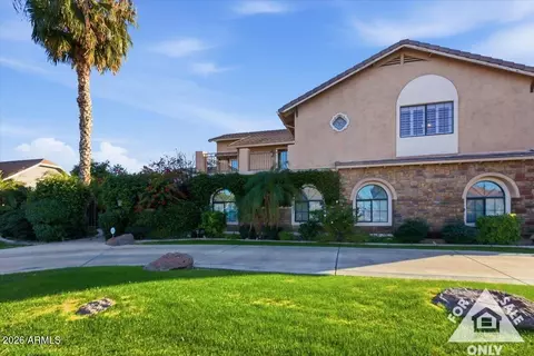 3203 Ellis St, Mesa, AZ 85213
