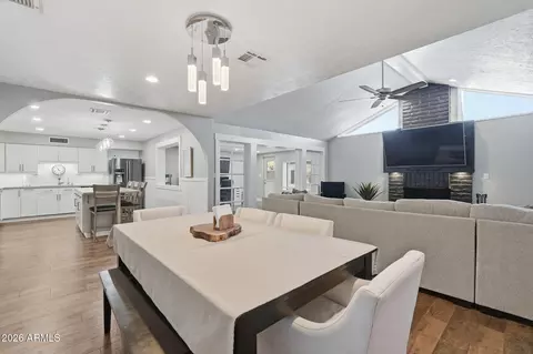Dining - 5106 E Toniko Dr, Phoenix, AZ 85044 photo 1 of 2