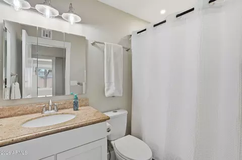 Bath - 5106 E Toniko Dr, Phoenix, AZ 85044 photo 3 of 3
