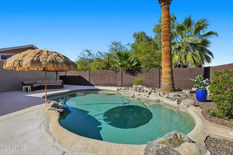 Exterior - 5106 E Toniko Dr, Phoenix, AZ 85044 photo 2 of 7