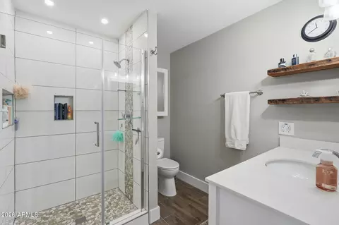 Bath - 5106 E Toniko Dr, Phoenix, AZ 85044 photo 1 of 3