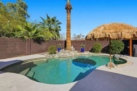 Exterior - 5106 E Toniko Dr, Phoenix, AZ 85044 photo 7 of 7