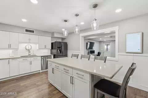 Kitchen - 5106 E Toniko Dr, Phoenix, AZ 85044 photo 1 of 4