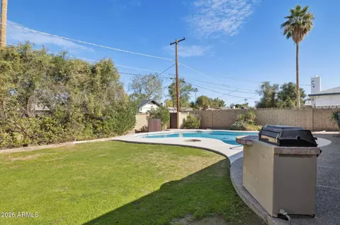 Exterior - 5438 E Pinchot Ave, Phoenix, AZ 85018 photo 4 of 4