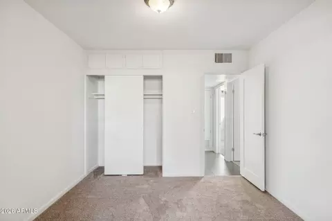 Bedroom - 5438 E Pinchot Ave, Phoenix, AZ 85018 photo 1 of 2