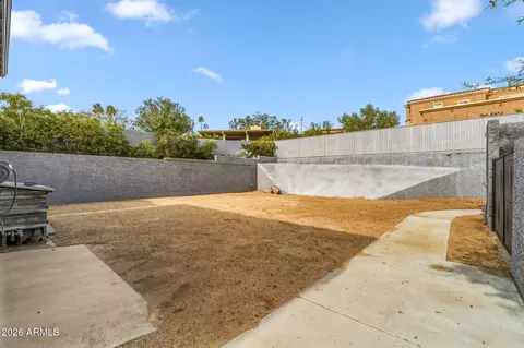 Exterior - 1824 E Ronald Rd, Phoenix, AZ 85022 photo 14 of 16