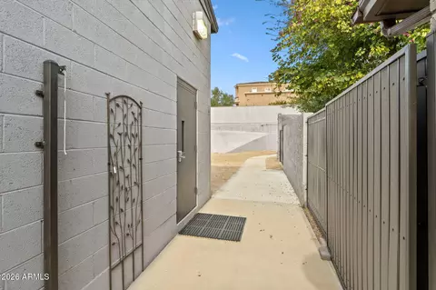 Exterior - 1824 E Ronald Rd, Phoenix, AZ 85022 photo 13 of 16