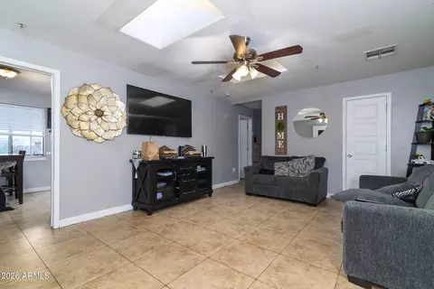 Living - 822 E Montecito Ave, Phoenix, AZ 85014 photo 3 of 3
