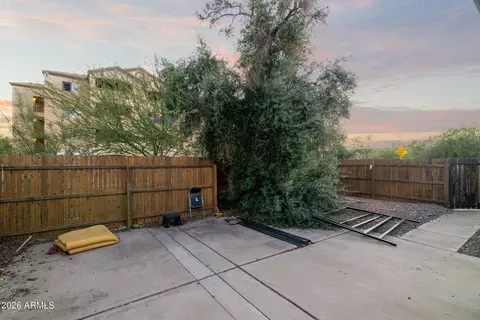 Exterior - 822 E Montecito Ave, Phoenix, AZ 85014 photo 13 of 14