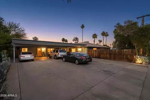 Exterior - 822 E Montecito Ave, Phoenix, AZ 85014 photo 1 of 14
