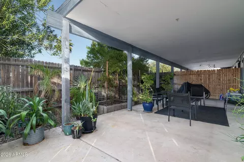 Exterior - 822 E Montecito Ave, Phoenix, AZ 85014 photo 6 of 14