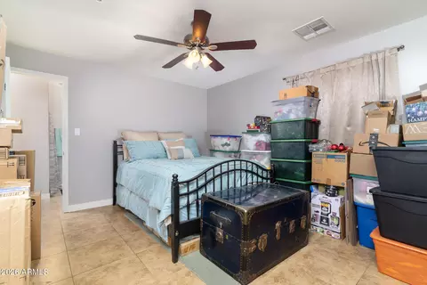 Bedroom - 822 E Montecito Ave, Phoenix, AZ 85014 photo 3 of 5