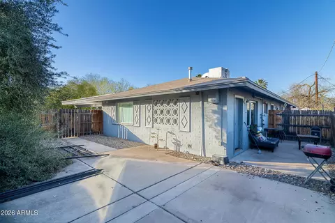 Exterior - 822 E Montecito Ave, Phoenix, AZ 85014 photo 11 of 14
