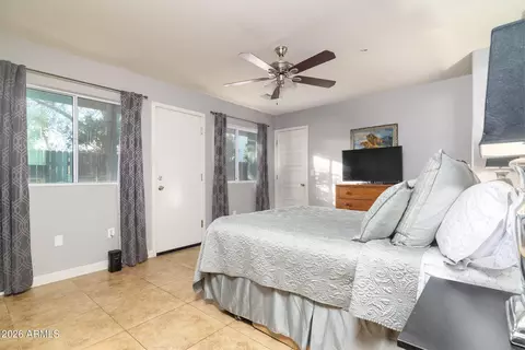 Bedroom - 822 E Montecito Ave, Phoenix, AZ 85014 photo 1 of 5
