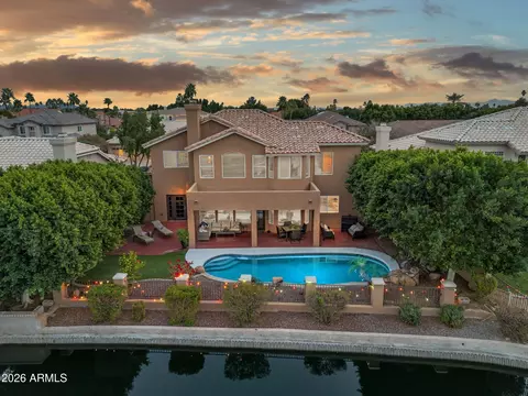 6376 W Louise Dr, Glendale, AZ 85310