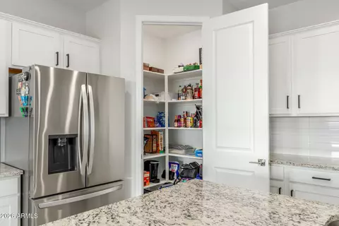 Kitchen - 2709 E Houston Ave, Apache Junction, AZ 85119 photo 3 of 4